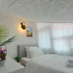 Cozy House With Sea View&garden Villa *