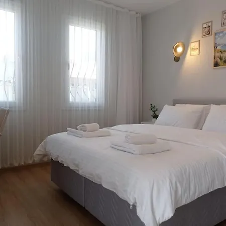 Villa Cozy House With Sea View&garden