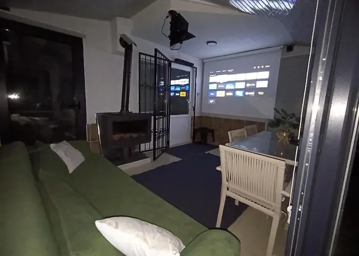 Villa Cozy House With Sea View&garden