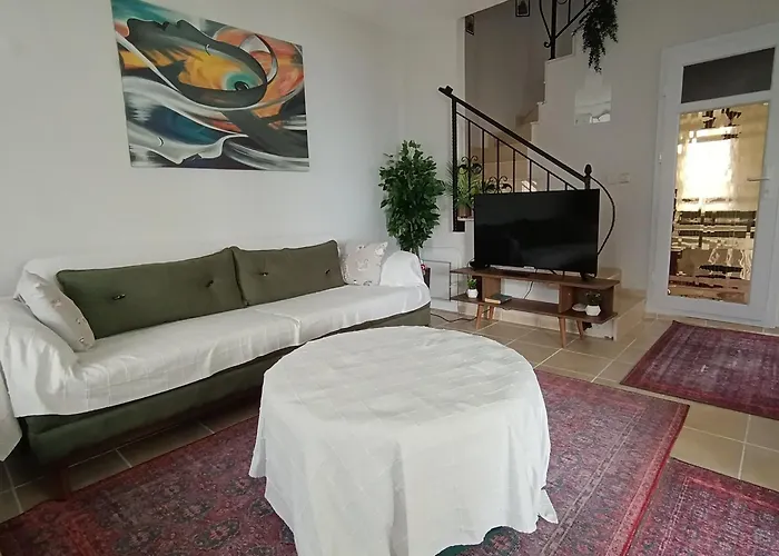 Cozy House With Sea View&garden *