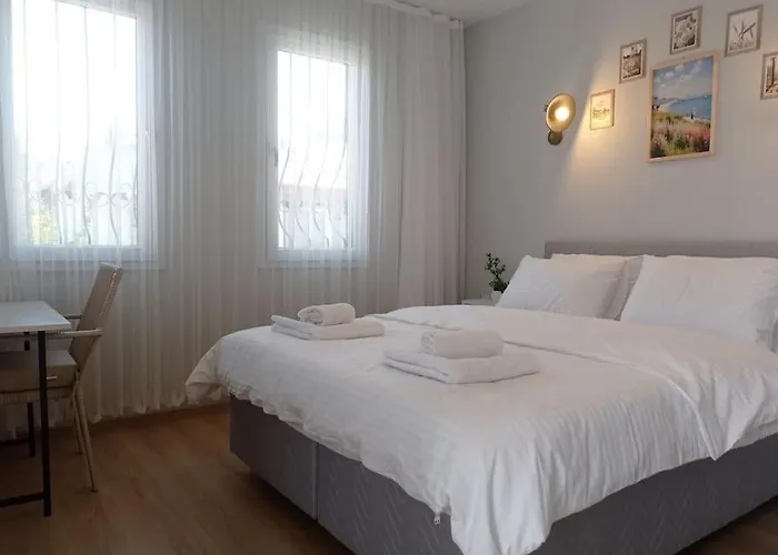 Villa Cozy House With Sea View&garden