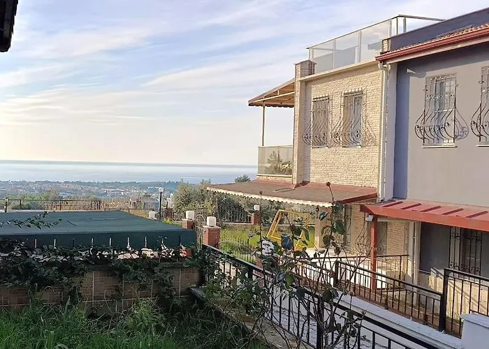 Villa Cozy House With Sea View&garden Aydin
