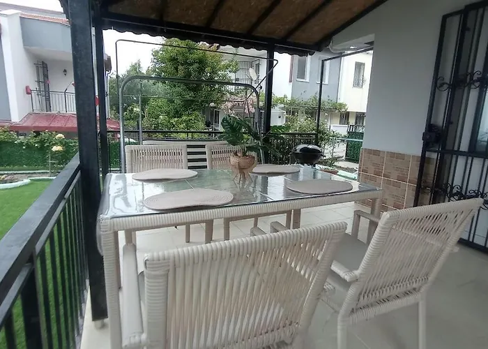 Cozy House With Sea View&garden Aydin