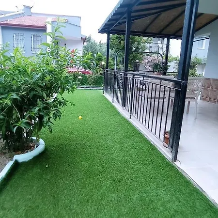 Cozy House With Sea View&garden