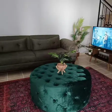 Vilă Cozy House With Sea View&garden