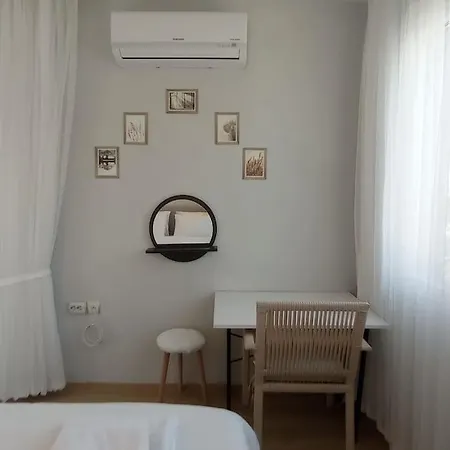 Cozy House With Sea View&garden Vilă *