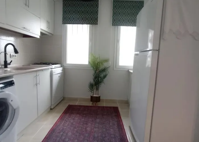 Cozy House With Sea View&garden