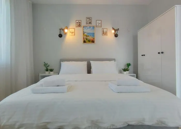 فيلة Cozy House With Sea View&garden أيدين