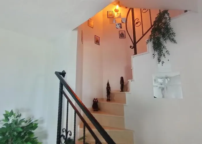 Cozy House With Sea View&garden *